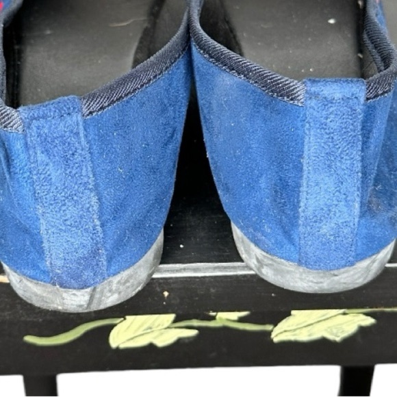 Embroidered‎ Flats - Picture 3 of 6